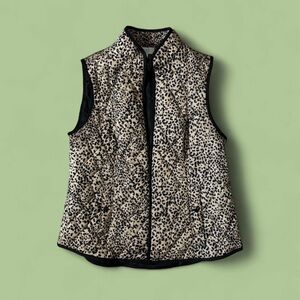 Leopard print quilted puff vest